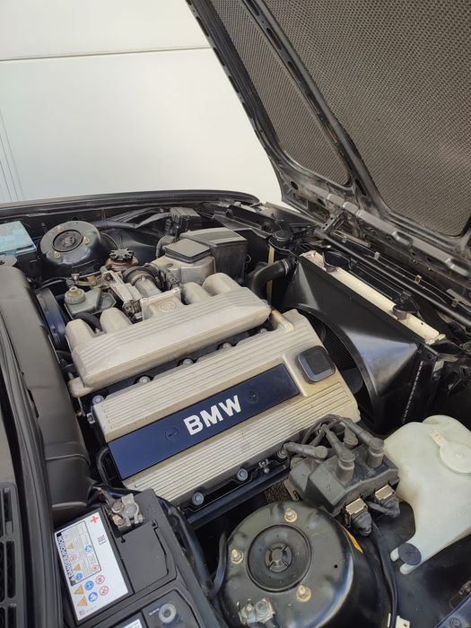 BMW E30 Coupe 318is - Irrepreensível