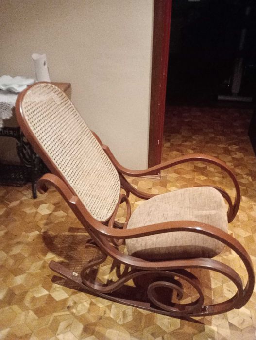 Fotel na biegunach/bujany