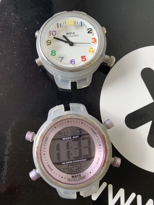 Dois Relógios WATX pequenos