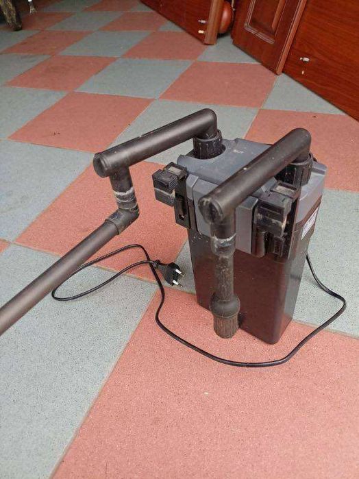 Sprzedam akcesoria do akwarium pompka, grzałka , karmidełko, filtr