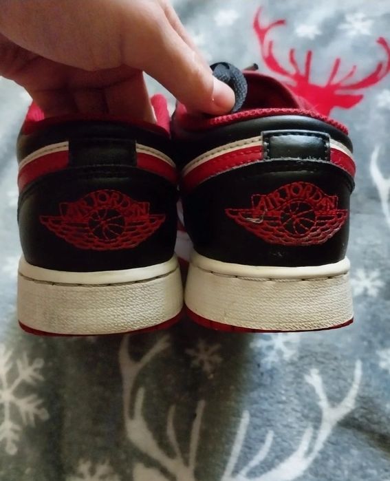 Czerwono- Czarne buty Nike Air Jordan 1 Low