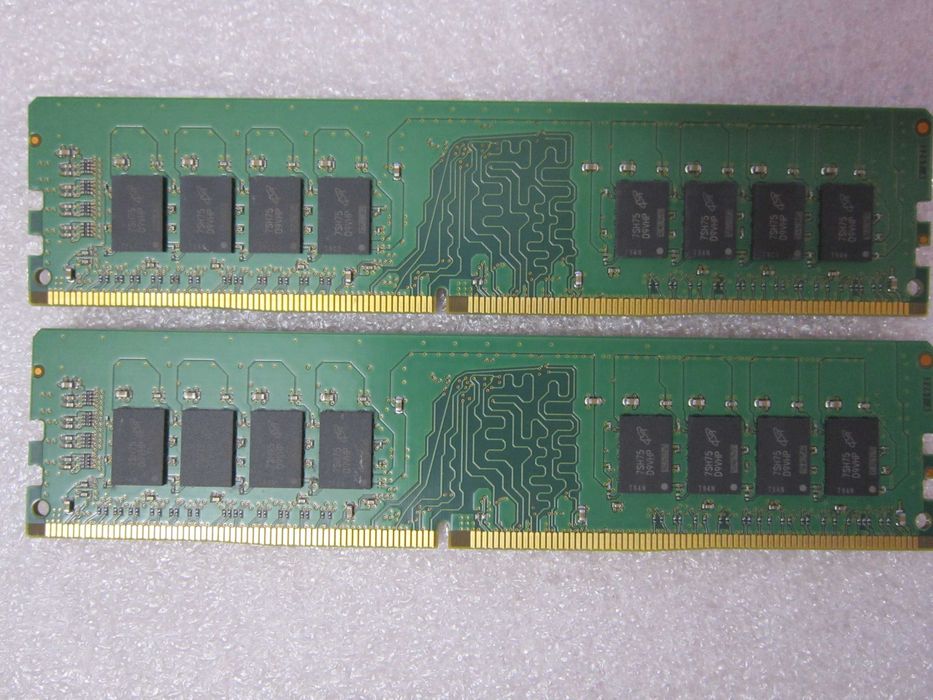 Pamięć ram DDR4 16 GB Micron PC4-2400T-UB-11 MTA16ATF2G64AZ-2G3H1