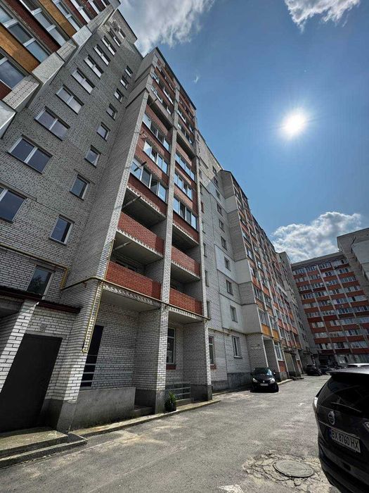 Продаж 1км Львівське шосе ,Новобудова,Індивідуальне опалення +кладовка