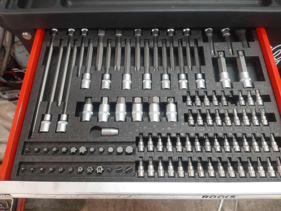 ROOKS OK-01.3004 wózek narzędziowy 235 elementów