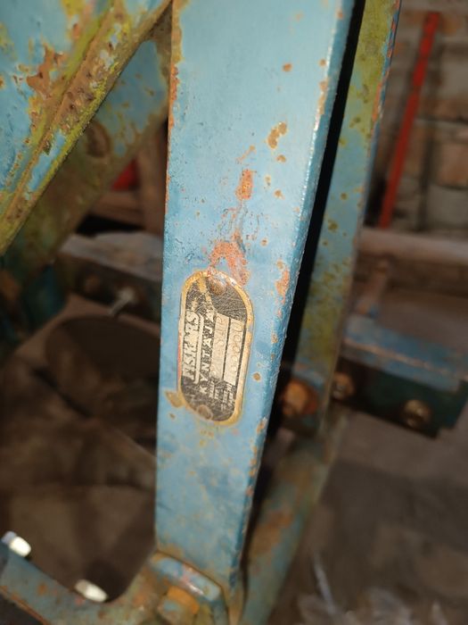 Плуг Фіскарс  (Fiskars)