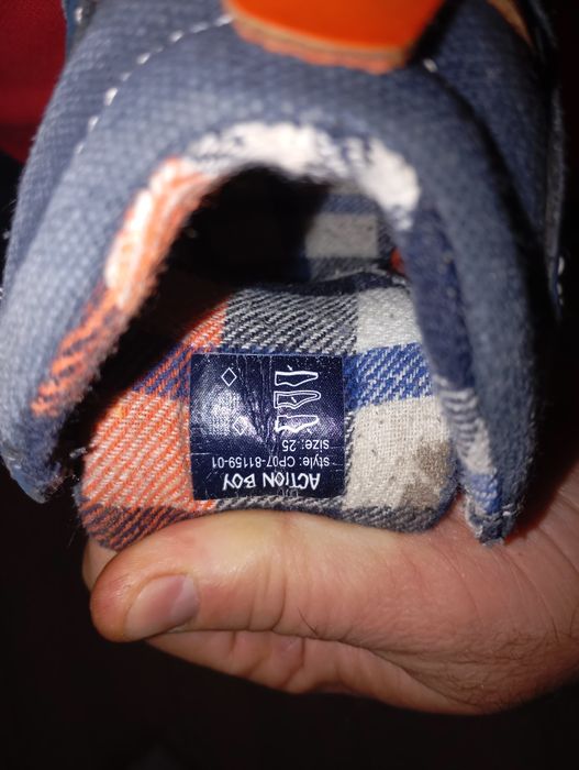 Buty dziecięce Action Boy r.25 jesień/wiosna