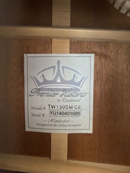 Guitarra Tanglewood semi acústica