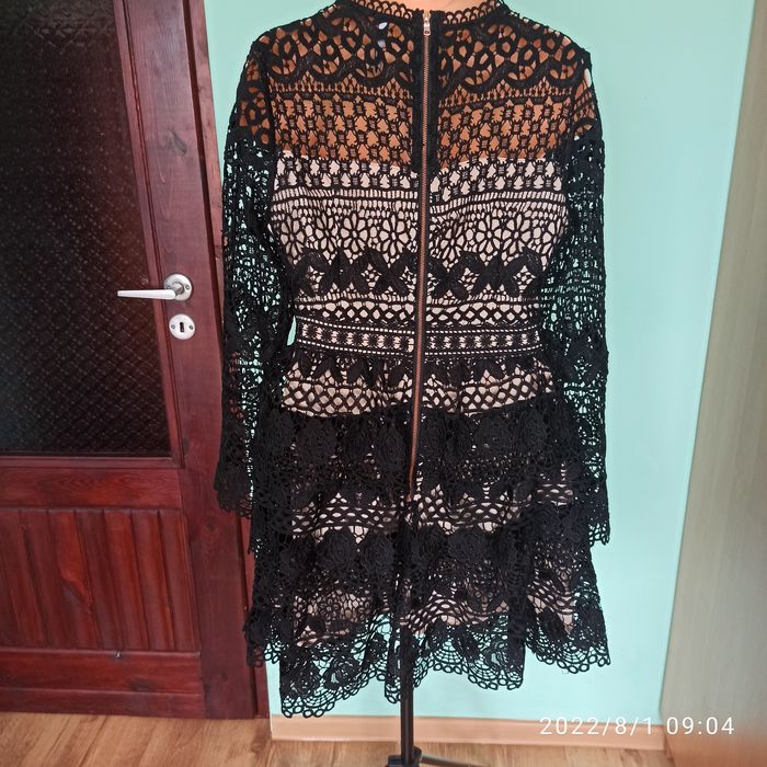 Ażurowa Czarna Sukienka Rozmiar M