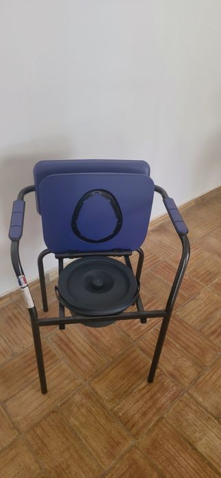 Cadeira Sanitaria Pouco usada