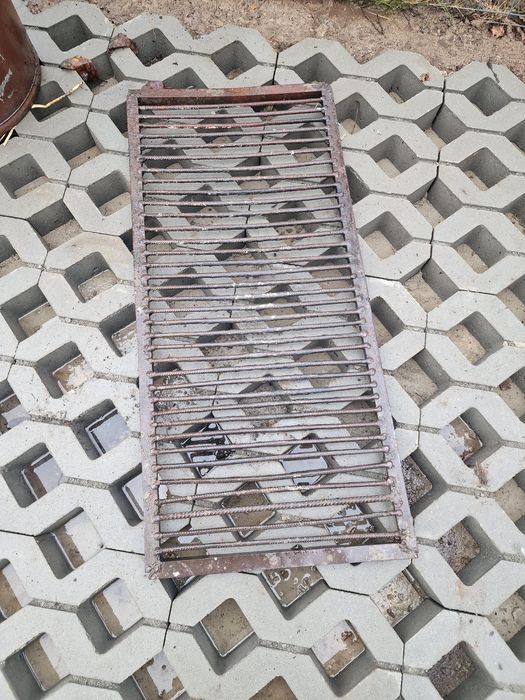 Krata pomostowa, studzienka, kanał