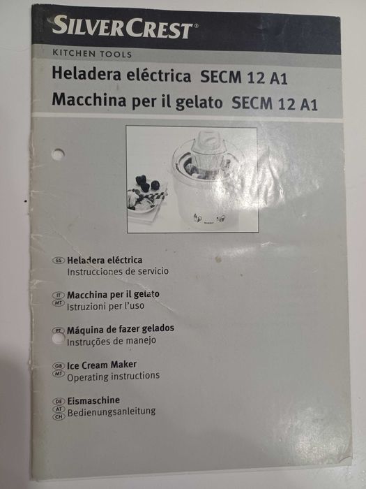 Máquina de fazer gelados pouco usada