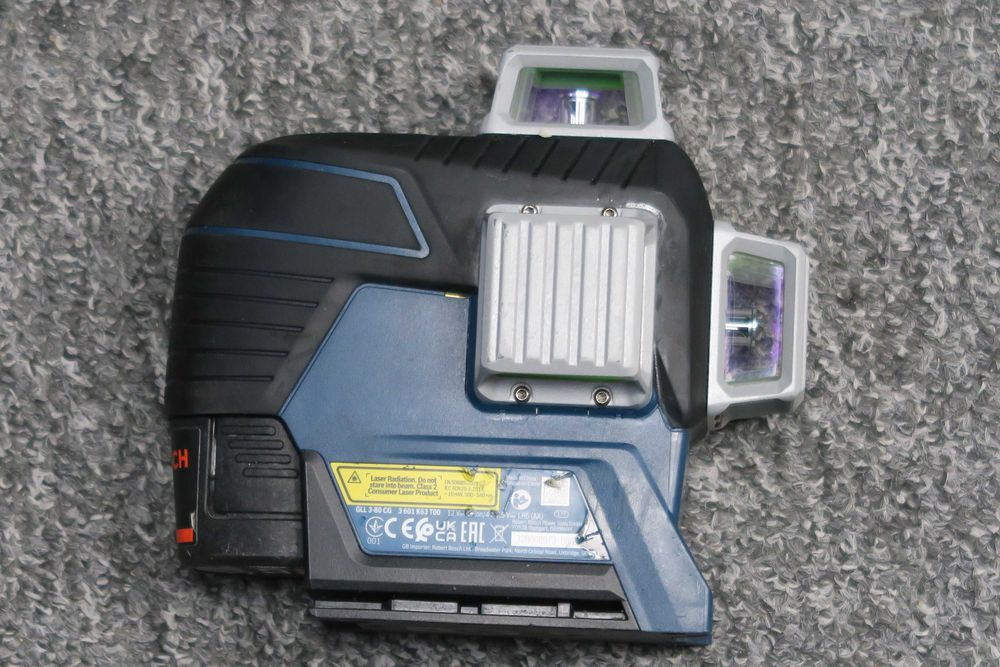 Laser krzyżowy BOSCH GLL 3-80 CG Professional zielone 3 linie, zestaw