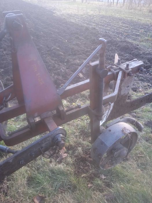 Плуг ПН 1 -35. Б/У