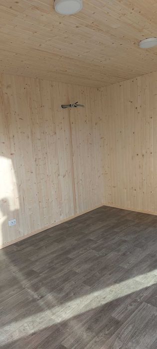 Затишний модульний будинок у мальовничому місці — лише 25 км від міста