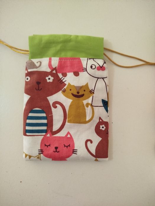 Conjunto de porta chucha e bolsinha para chucha