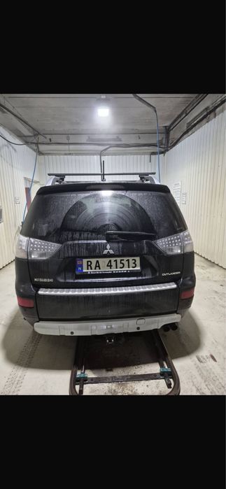 Mitsubishi Outlander 2