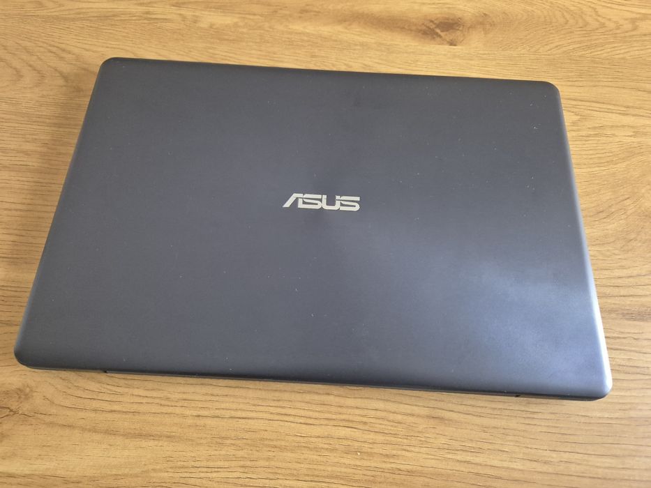 Portatil Asus com bateria nova e disco ssd 250