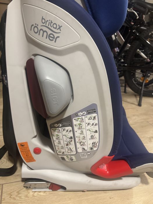 Fotelki Britax Romer Advansafix
