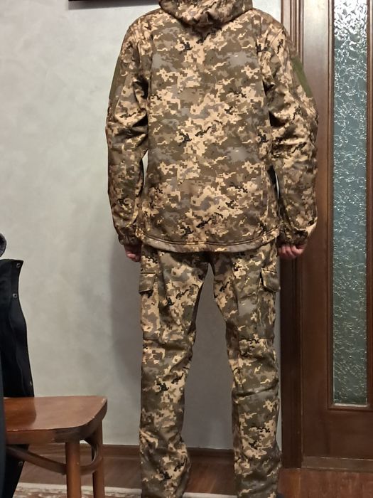 Піксельний зимовий костюм утеплений на флісі вітроволого стійкий