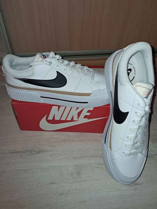 Nike nowe court Legacy r. 44.5
