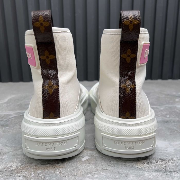 Louis Vuitton Squad Monogram Converse Жіночі кросівки оригінал 39 EUR