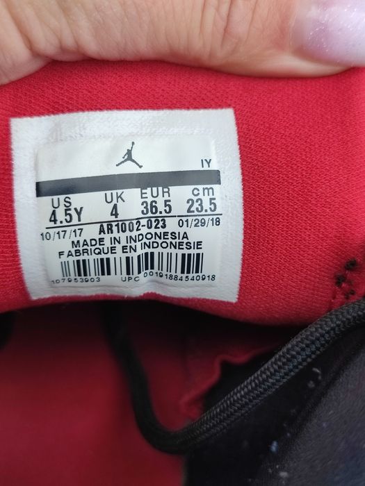 Кросівки nike ,хатопи,високі кросівки