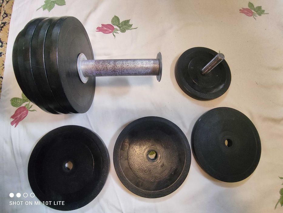 Продам гирю 12 кг.