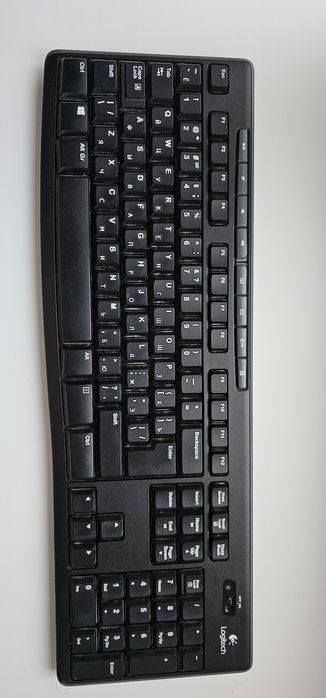 Продам комп'ютерні колонки та клавіатуру