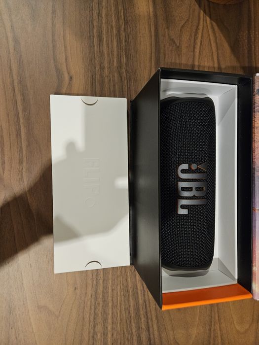Coluna Bluetooth JBL Flip 6  - Nova c/garantia