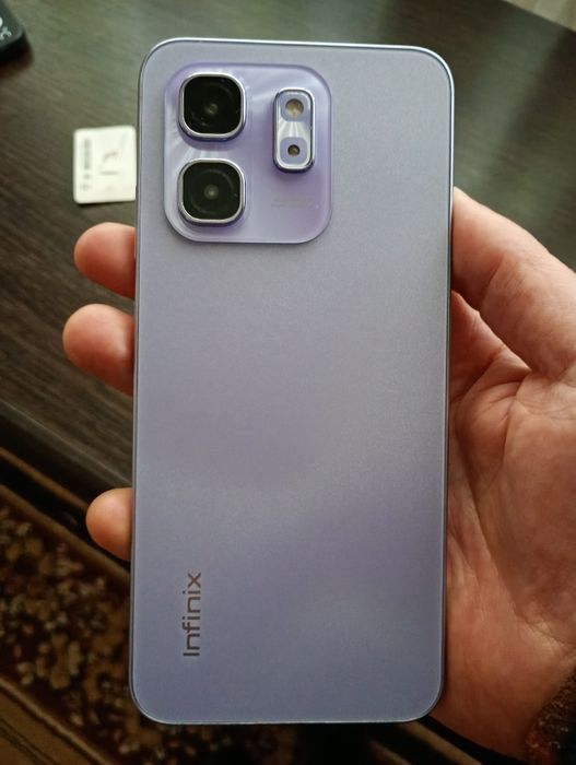 Смартфон інфінікс