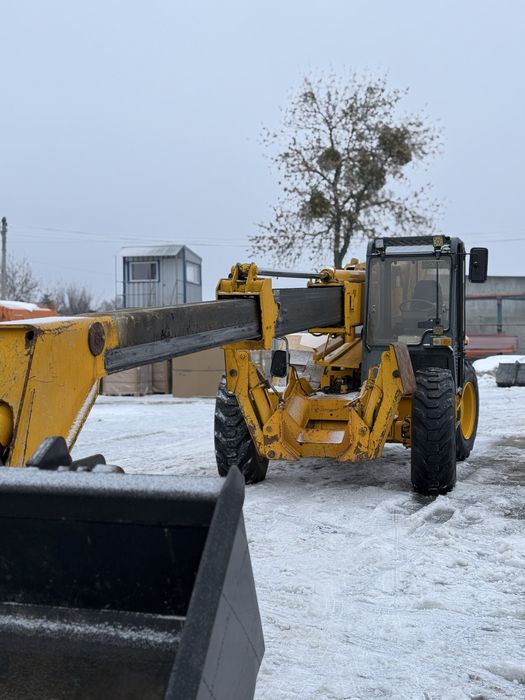 Телескопічний навантажувач JCB 530-110