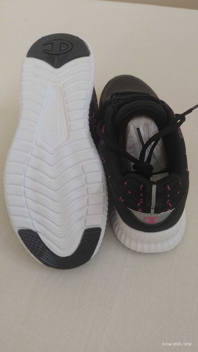 Damskie adidasy rozm 37,5