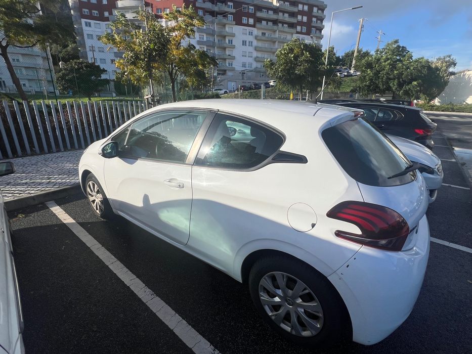 Peugeot 208 1,6 BLUE HDI 2016
