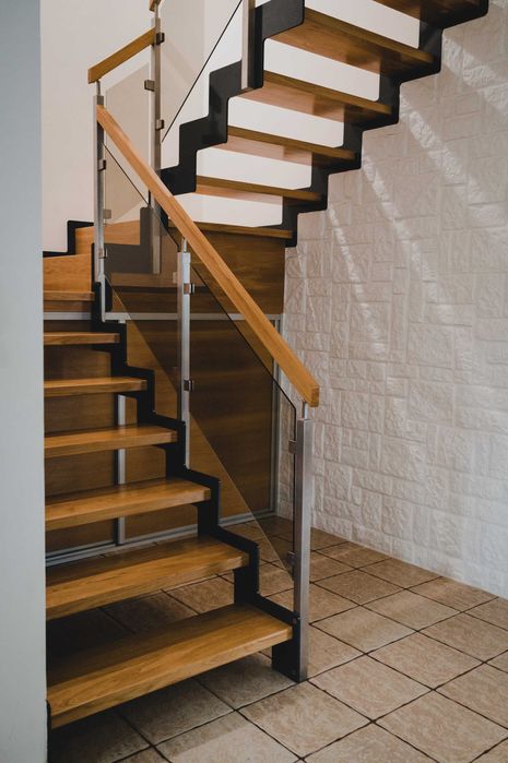 Schody drewniane/metalowe (wypełnienie drewno/metal/szkło) Gorzów