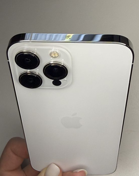 Продається iPhone 13 Pro Max (128GB, білий)