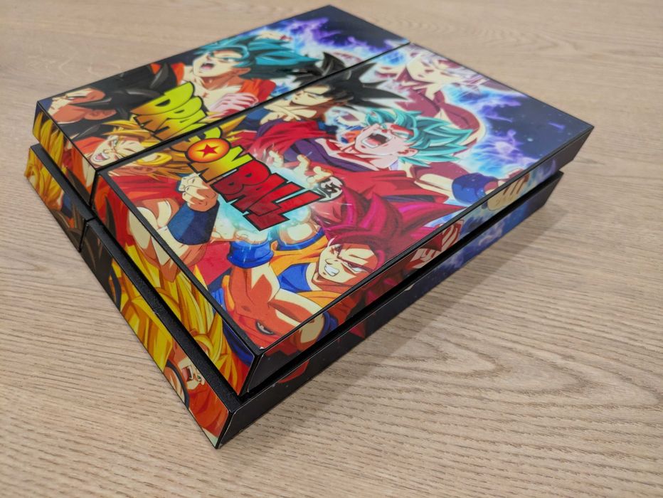 PlayStation 4 + dois comandos + jogos