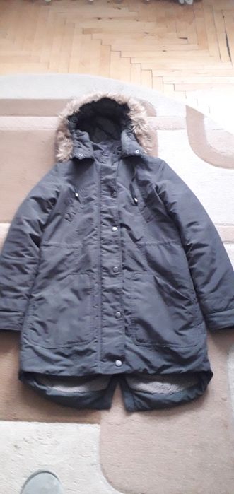 Куртка жіноча весняно-осіння .