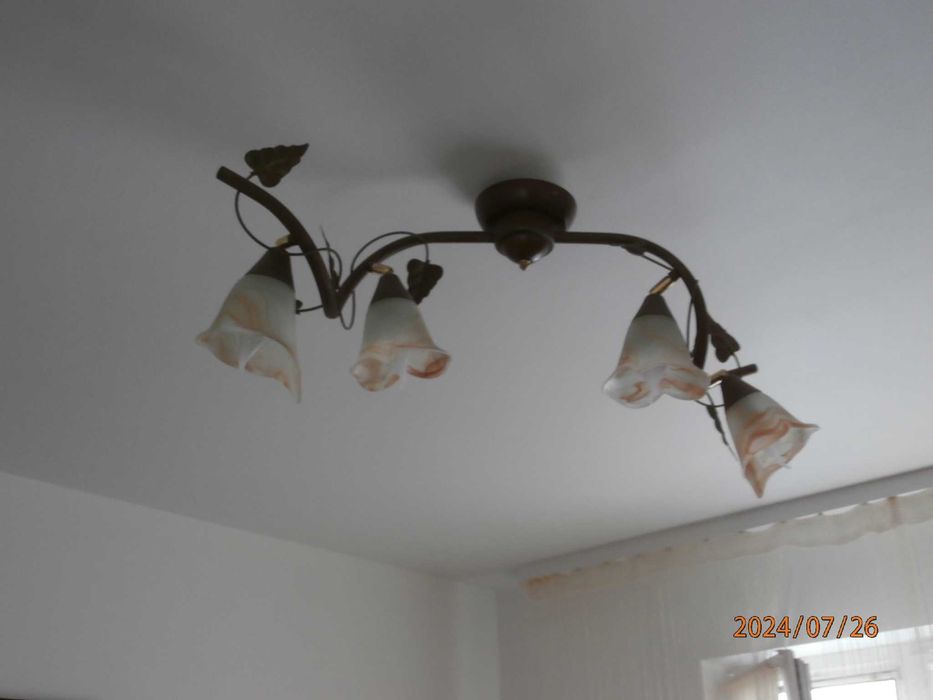 Żyrandol pokojowy na 4 żarówki / motyw liści, retro