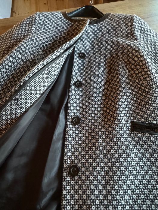 Piękny płaszcz z wełny  - MERCE  rozm. 44