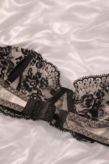 Elegancki komplet bielizny exclusive Luxury siateczka Premium M  38