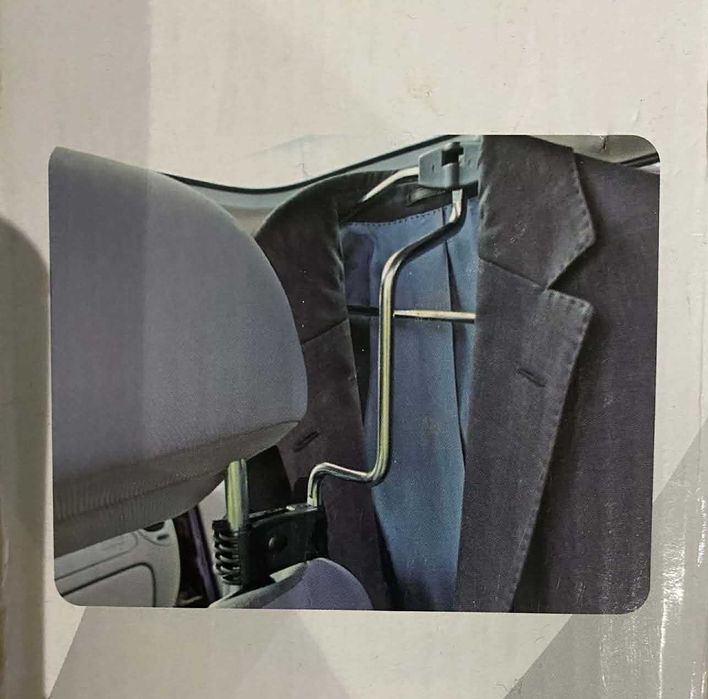 Wieszak na ubrania do samochodu (montaż na zagłówku).