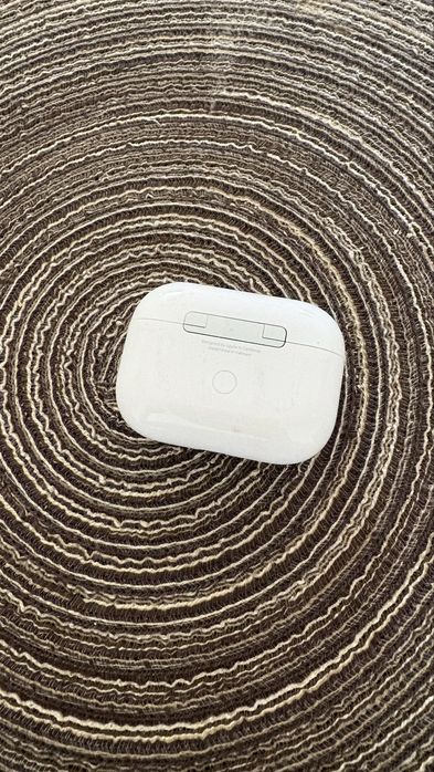 AirPods Pro 1° geração com MagSafe Charging Case e Lightning - só fone esquerdo