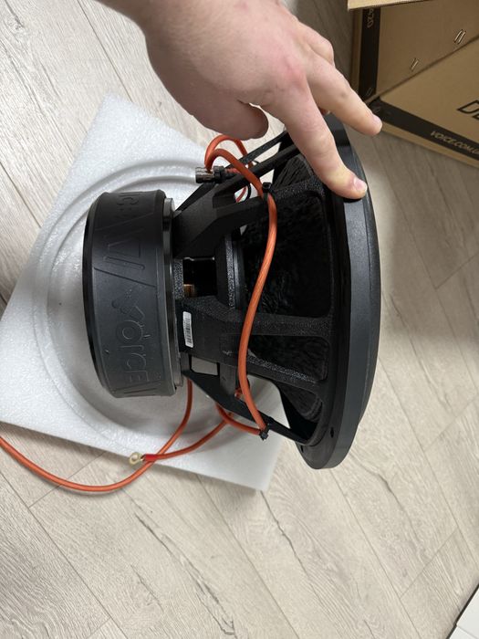 Voice DBX-420 продам сабвуфер