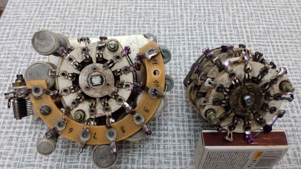 Галетный переключатель на керамике.