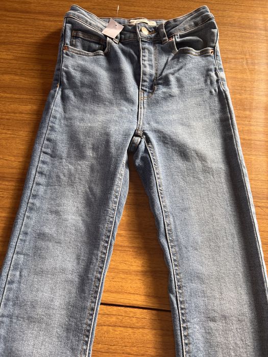 Джинси фірмові гарні