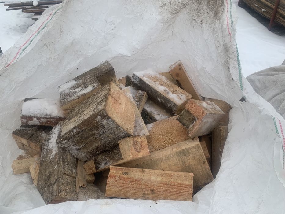 Drewno opałowe suche
