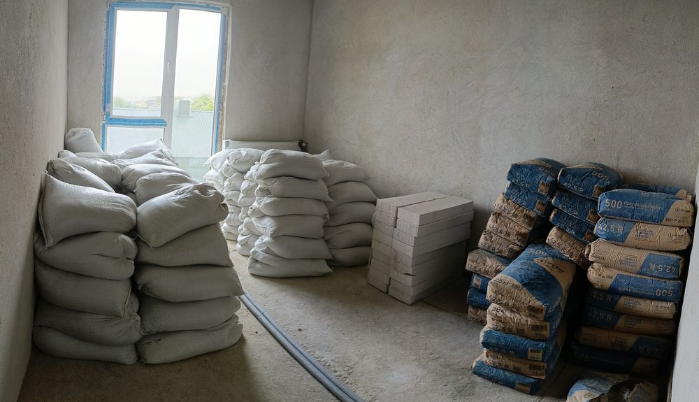 Вантажні перевезення, послуги вантажників, вивіз сміття