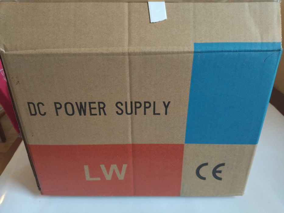 Zasilacz laboratoryjny programowalny LW-3010E.