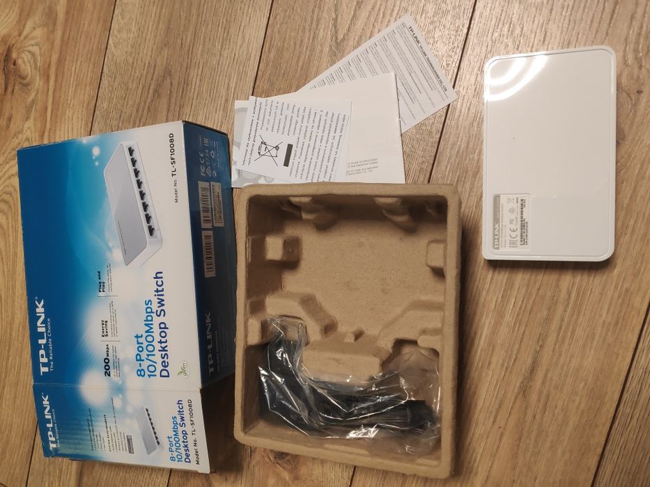 TP-Link SF 1008D switch, przełącznik 8 portowy