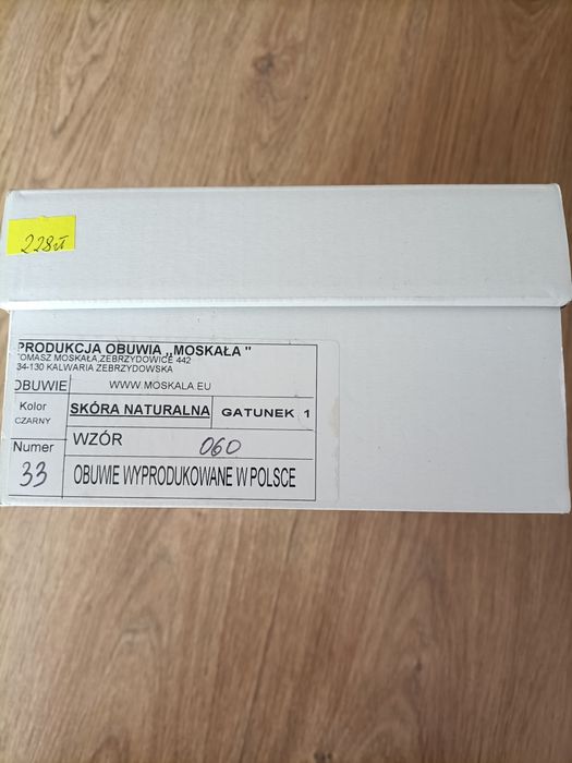 Sprzedam buty skóra naturalna buty ubrane raz do komuni rozmiar 33